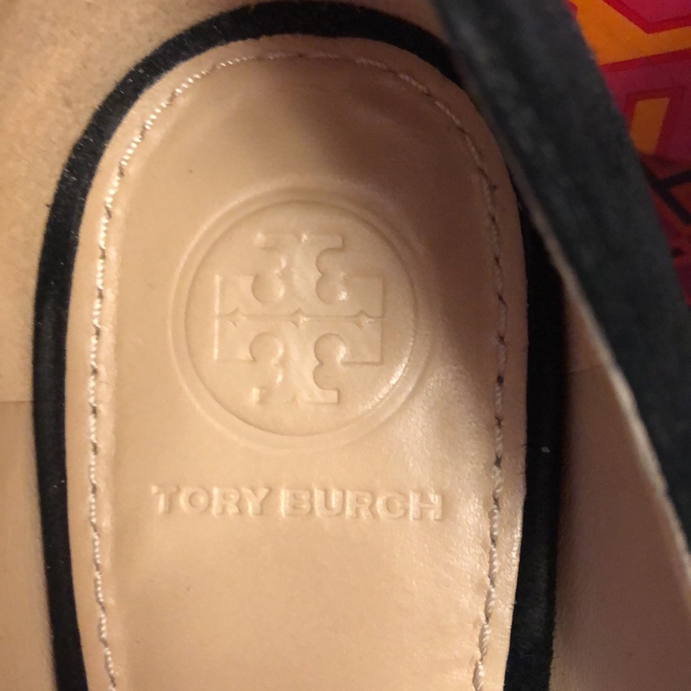 Shoes - Picture 5 of 6